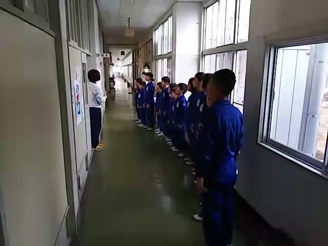 さわやかな校歌で一日のスタート(広畑チャンネル)
