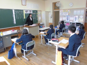 授業の様子 授業の様子