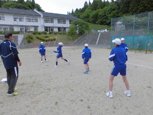 ボール投げ