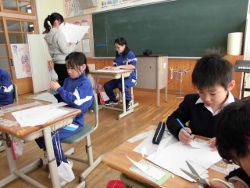 みんな、一生懸命です。 みんな、一生懸命です。