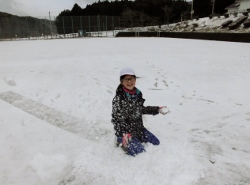 雪遊び３
