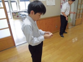 持ち方を確認