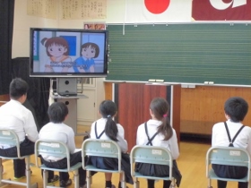 桃色のクレヨン 桃色のクレヨン