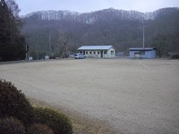 校庭東側